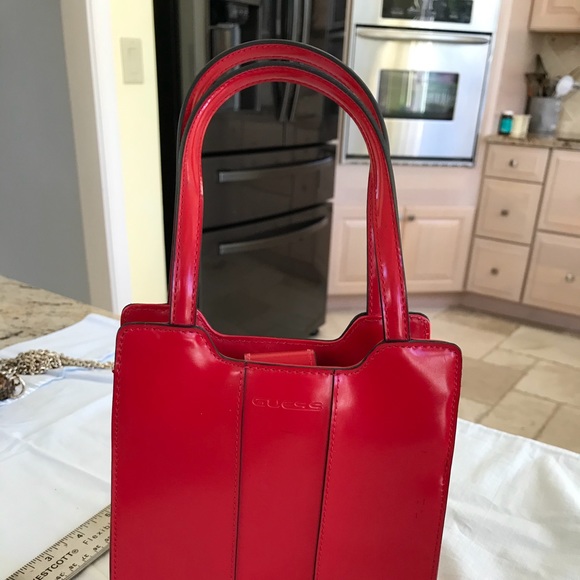 Red leather handbag by GUESS - Picture 3 of 8